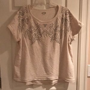 Women’s short sleeve sweater, size XL